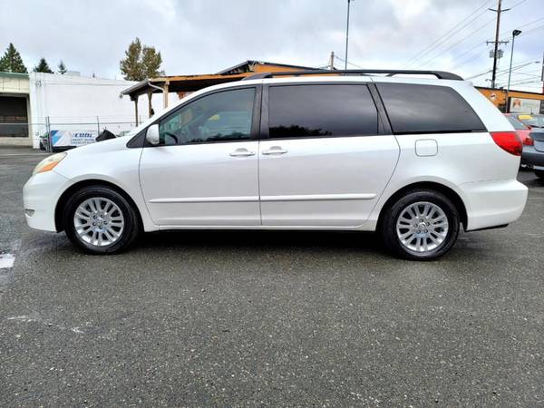 2007 Toyota Sienna XLE - cars & trucks - by dealer - vehicle... for sale in Lynnwood, WA – photo 10