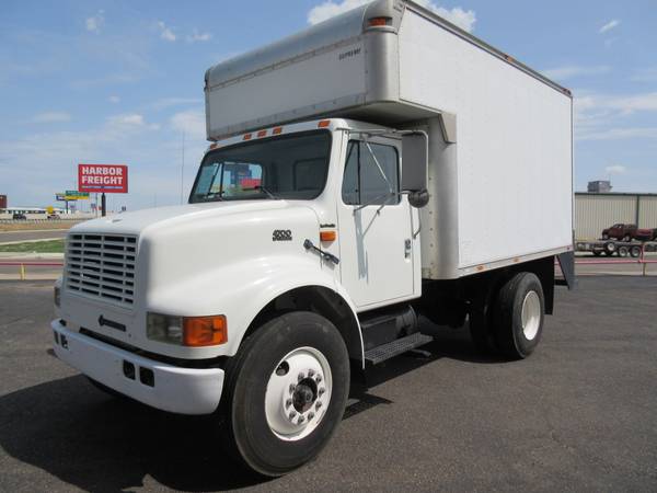 1996 INTERNATIONAL 4700 DT 466E BOX TRUCK CARGO MOVING VAN!!!!! -... for sale in Amarillo, TX – photo 13