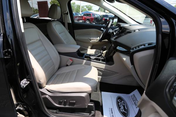 2017 Ford Escape Titanium (D41017) for sale in Newton, IL – photo 23