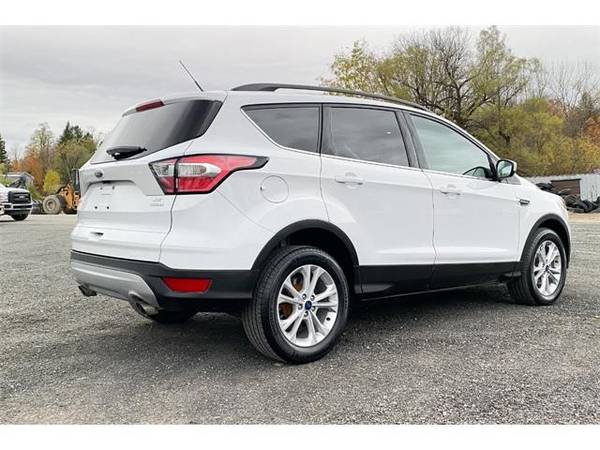 2017 Ford Escape SE 4dr SUV - SUV - cars & trucks - by dealer -... for sale in New Lebanon, NY – photo 3