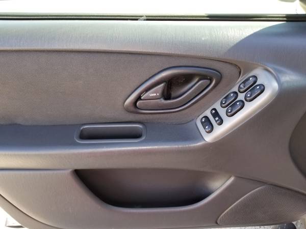 2004 Ford Escape, runs great, cold AC, super clean, CASH CAR! for sale in Houston, TX – photo 7