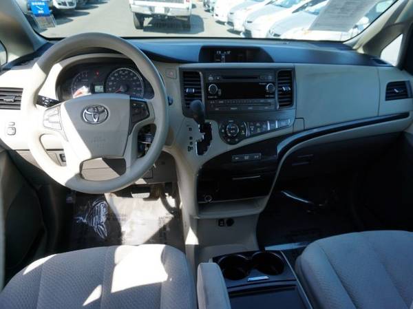 2013 Toyota Sienna LE 7-Passenger Auto Passenger Van for sale in Sacramento , CA – photo 16