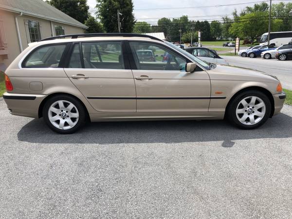 2001 BMW 325iT Sport Wagon 83,000 Miles Clean Carfax 2 Owners Like New for sale in Palmyra, PA – photo 5
