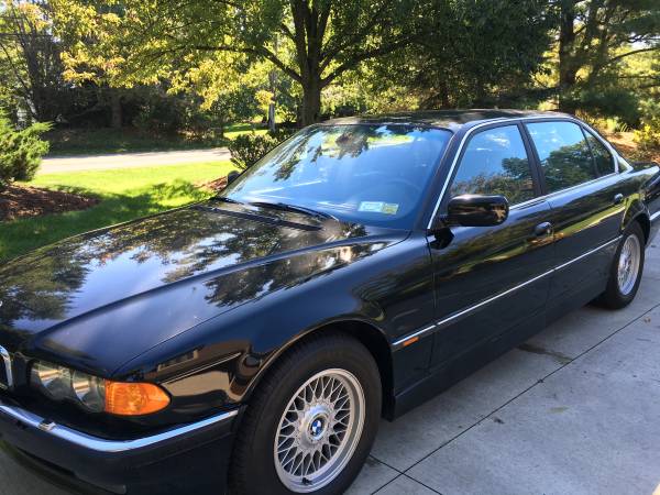 2000 BMW 740il Beautiful for sale in Pittsford, NY