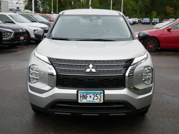 2022 Mitsubishi Outlander ES - - by dealer - vehicle for sale in White Bear Lake, MN – photo 8
