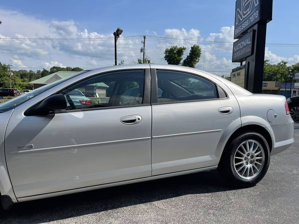 2005 CHRYSLER SEBRING 2 Owners Clean Carfax History Clean for sale in Knoxville, TN – photo 2