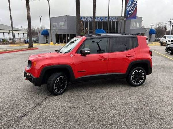 2016 Jeep Renegade Trailhawk - - by dealer - vehicle for sale in San Antonio, TX – photo 12