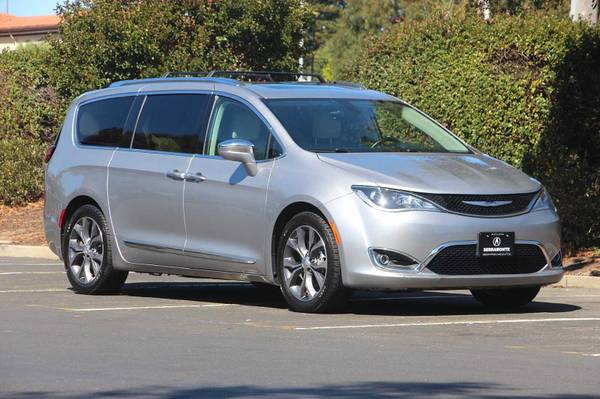 2017 Chrysler Pacifica Billet Silver Metallic Clearcoat for sale in Daly City, CA – photo 2
