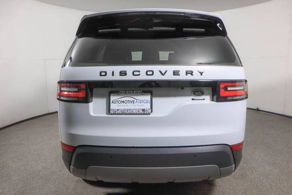 2017 Land Rover Discovery, Yulong White Metallic for sale in Wall, NJ – photo 4