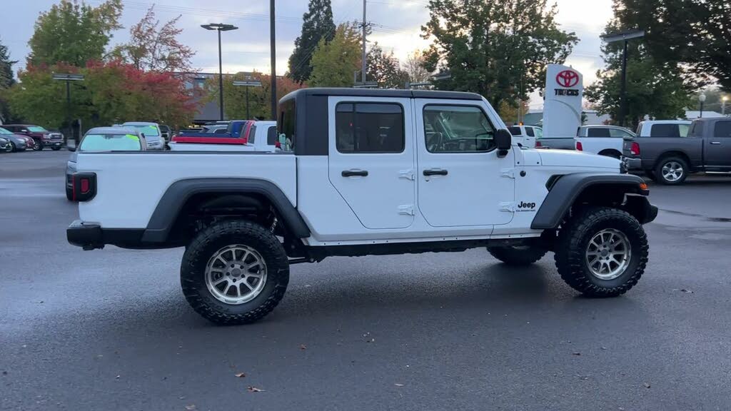 2020 Jeep Gladiator Sport S Crew Cab 4WD for sale in Springfield, OR – photo 6