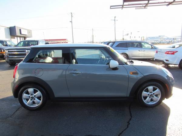 2015 MINI Cooper Hardtop HB - cars & trucks - by dealer - vehicle... for sale in Rockford, IL – photo 10