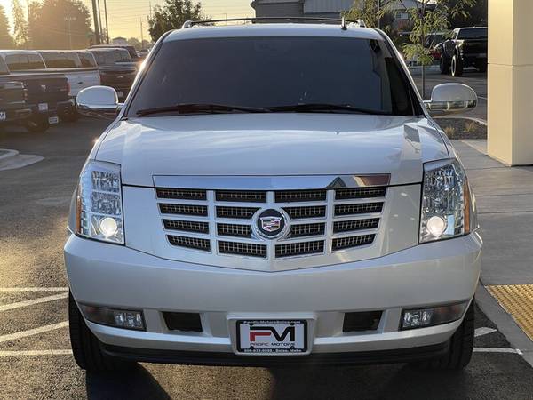 2007 Cadillac Escalade ESV AWD Low Miles! New Tires! for sale in Boise, ID – photo 2