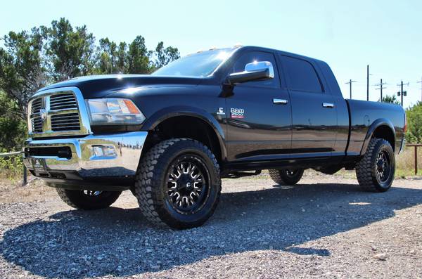 2012 RAM 2500 LARAMIE MEGA CAB! NEW FUELS*NEW 35's*SUPER CLEAN*NAV!!! for sale in Liberty Hill, IN