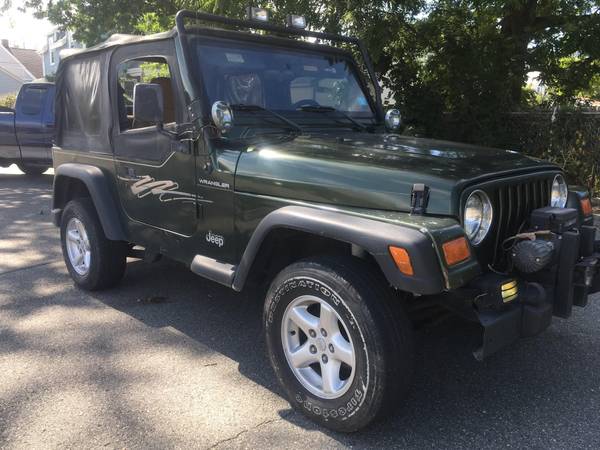 Jeep Wrangler TJ, 5spd. Adult Owned, Rust Free Body/Frame (Fla. Jeep) for sale in Lynn, MA – photo 2