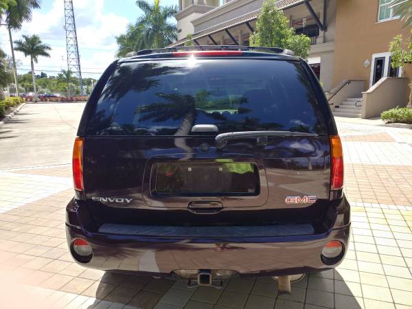 GMC Envoy SLT 4WD sunroof 1 owner private clean Carfax for sale in Fort Myers, FL – photo 5