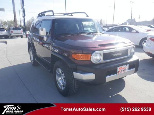 2007 Toyota FJ Cruiser - - by dealer - vehicle for sale in Des Moines, IA