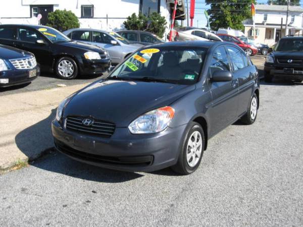 2010 Hyundai Accent GLS 4-Door for sale in Prospect Park, PA – photo 3