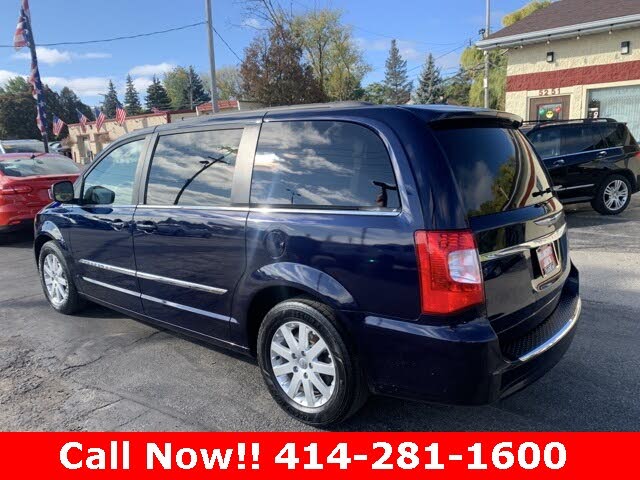 2014 Chrysler Town & Country Touring FWD for sale in milwaukee, WI – photo 3