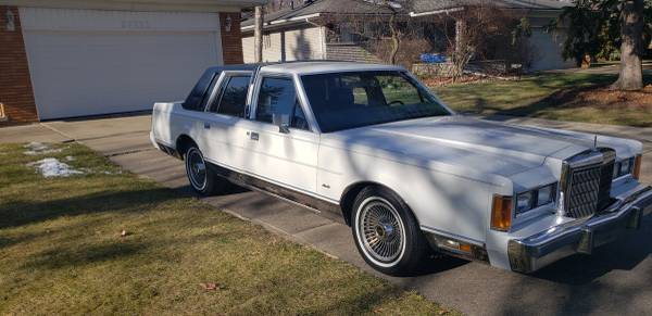 1989 Lincoln Town Car - cars & trucks - by owner - vehicle... for sale in Warren, MI – photo 15