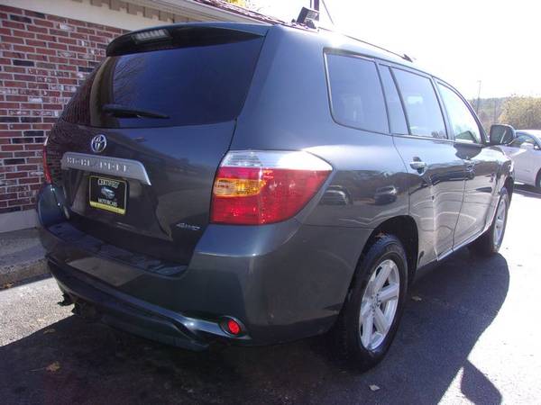 2010 Toyota Highlander Seats-8 AWD, 151k Miles, P Roof, Grey, Clean for sale in Franklin, MA – photo 3