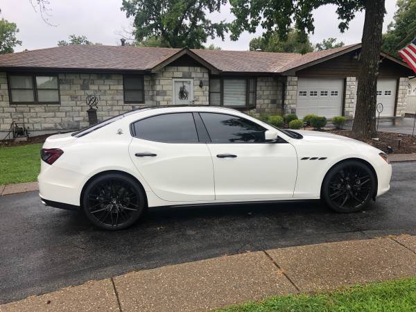 2015 Maserati Ghibli SQ4 CUSTOM 22" WHEELS BLACKED OUT MINT LOW MILES for sale in Valley Park, MO – photo 5