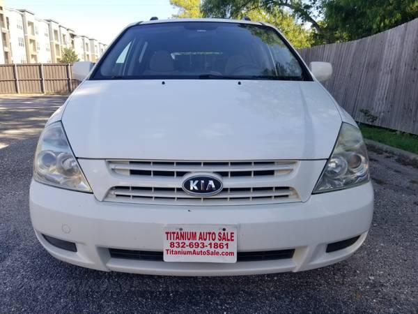 2009 Kia Sedona EX / CLEAN TITLE & CAR FAX - NO ACCIDENTS / LOADED for sale in Houston, TX – photo 6