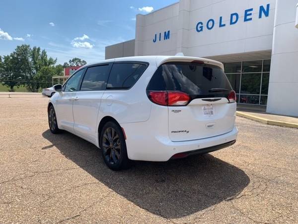 2019 Chrysler Pacifica Touring Plus van White - - by for sale in Camden, AR – photo 7