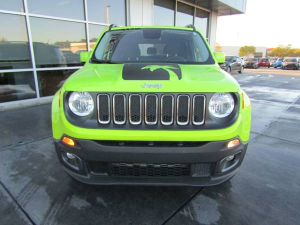 2017 *Jeep* *Renegade* *Latitude 4x4* - cars & trucks - by dealer -... for sale in Council Bluffs, NE – photo 2