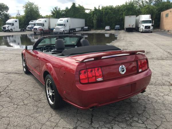 2008 Ford Mustang GT Premium Convertible for sale in Mount Prospect, IL – photo 3