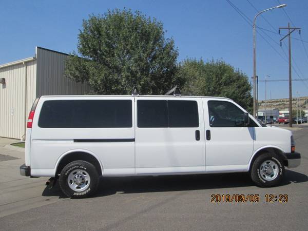 buy used 15 passenger van