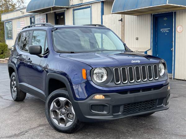 2017 JEEP RENEGADE 4x4 SPORT Low Miles 90 Day Warranty - cars for sale in Highland, IL – photo 2