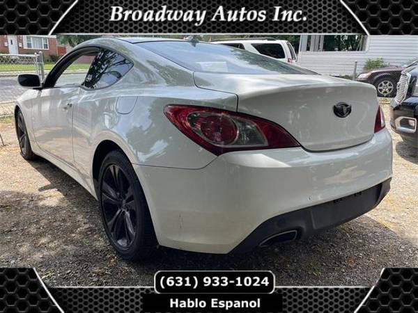 2010 Hyundai Genesis Coupe 2 0T Coupe - - by dealer for sale in Amityville, NY – photo 6