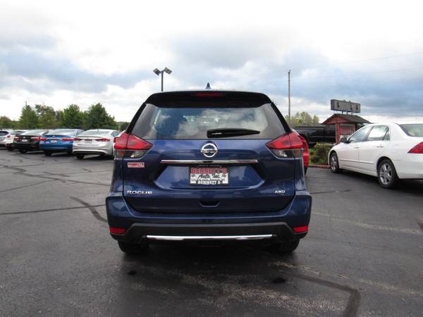 2018 Nissan Rogue S for sale in Neenah, WI – photo 6