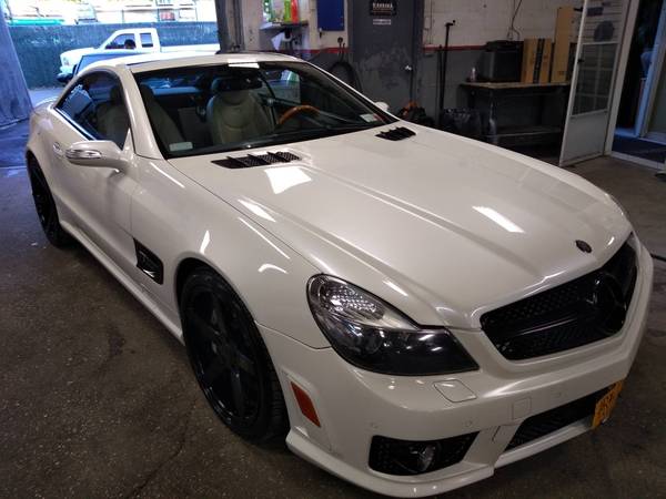 BEAUTIFUL WHITE/WHITE 07 MERCEDES BENZ SL550 SL63 UPGRADES 77K MILES for sale in Melville, NY – photo 3