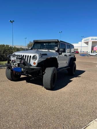 Jeep wrangler unlimited 2011 for sale in Laredo, TX