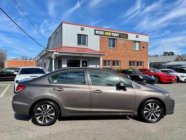 Look What Just Came In! A 2013 Honda Civic Sdn with 140, 275 for sale in South Windsor, CT – photo 4