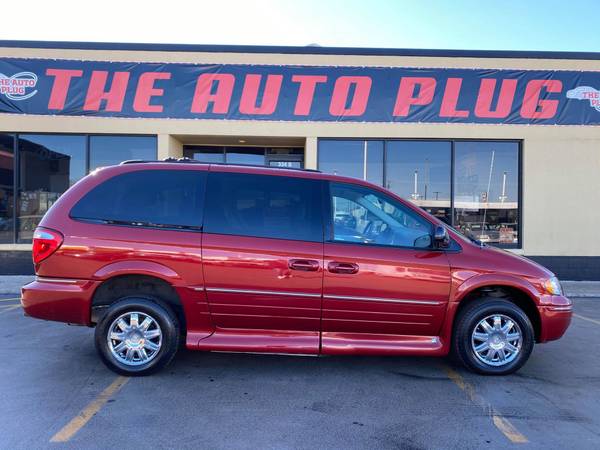2007 Chrysler Town and Country Wheelchair / Handicap Van 61K Miles -... for sale in Elmhurst, IL – photo 4
