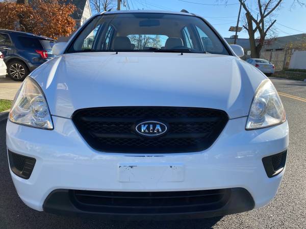 2009 Kia Rondo - cars & trucks - by owner - vehicle automotive sale for sale in Clifton, NJ – photo 8