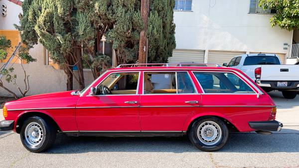 1983 Mercedes Benz 300TD wagon/estate for sale in Los Angeles, CA – photo 2
