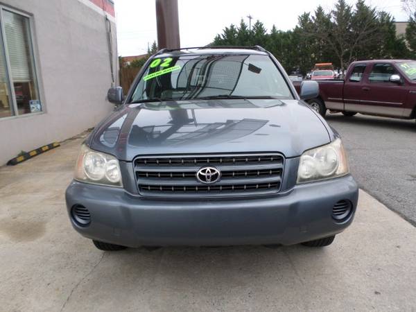 2002 Toyota Highlander V6 2WD BUY HERE PAY HERE - cars & trucks - by... for sale in High Point, NC – photo 2
