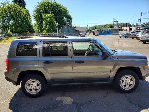 2011 JEEP PATRIOT SPORT 4x4 - - by dealer - vehicle for sale in Eugene, OR – photo 3