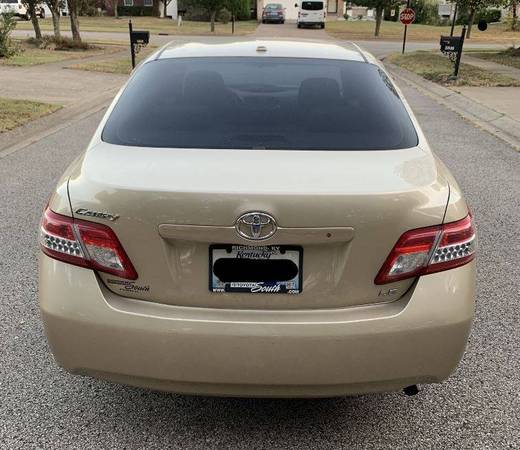 2010 TOYOTA CAMRY LE (color gold) for sale in Louisville, KY – photo 4