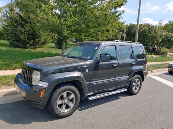 2011 Jeep Liberty 4X4 for sale in Herndon, District Of Columbia – photo 2