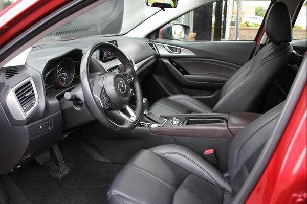 2018 Mazda Mazda3 5-Door Touring Hatch Touring Auto for sale in Olympia, WA – photo 5