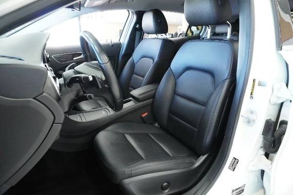 2015 Mercedes-Benz GLA 250 - cars & trucks - by dealer - vehicle... for sale in Cuyahoga Falls, OH – photo 2