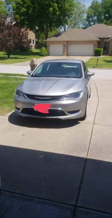 Chrysler 200-very clean - cars & trucks - by owner - vehicle... for sale in Springfield, MO