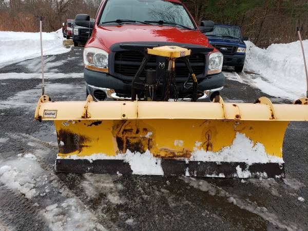 2006 Dodge Ram 2500 4WD - Low mileage & Plow - - by for sale in West Bridgewater, MA – photo 3
