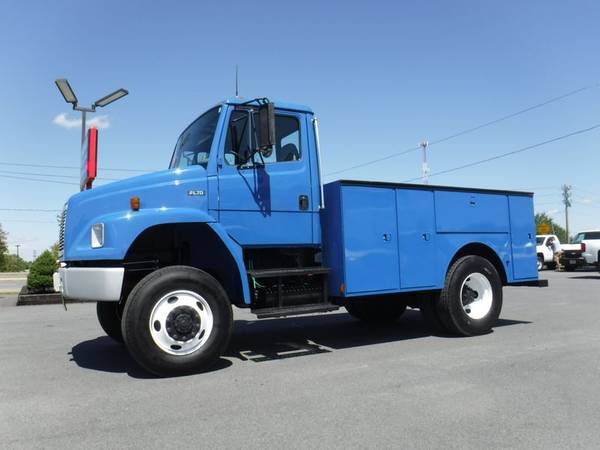 2004 *Freightliner* *FL70* *11'* Utility 4x4 CAT Diesel Non CDL for sale in Ephrata, PA