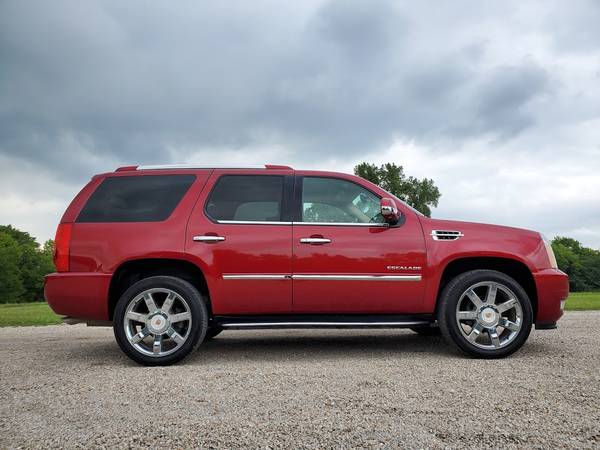 2014 CADILLAC ESCALADE LUXURY AWD CRYSTAL RED TAN LTHR 85K NEW TIRES for sale in Kansas City, IA – photo 9