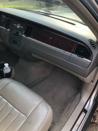 2003 Lincoln Town Car, 150,000 mi - cars & trucks - by owner -... for sale in Bethesda, District Of Columbia – photo 4
